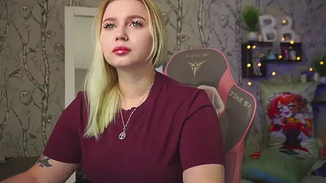 Snapshot of Moon_Valkyrie chatting on 02-26-26, 09:30 Moon Valkyrie online show from 02-26-26, 09:30