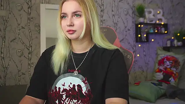 Snapshot of Moon_Valkyrie chatting on 03-01-26, 09:00 Moon Valkyrie online show from 03-01-26, 09:00