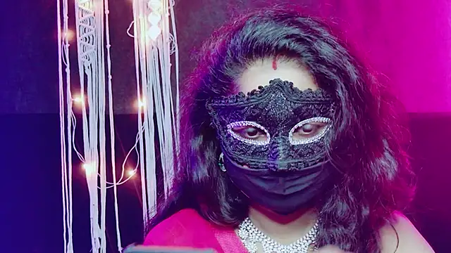 Snapshot of Exotic_Goddess chatting on 11-18-25, 04:50 Exotic Goddess online show from 11-18-25, 04:50