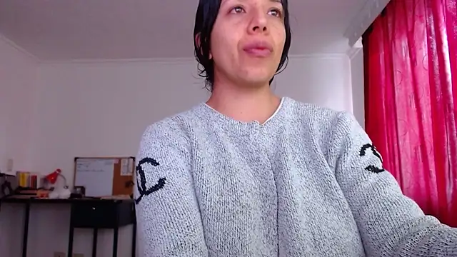 Snapshot of VALERY_MEER chatting on 06-04-26, 12:33 VALERY MEER online show from 06-04-26, 12:33