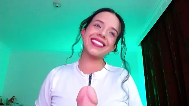 Snapshot of VALERY_MEER chatting on 06-14-26, 11:29 VALERY MEER online show from 06-14-26, 11:29