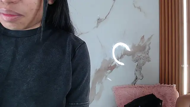 Snapshot of mary_live chatting on 11-16-25, 12:44 mary live online show from 11-16-25, 12:44