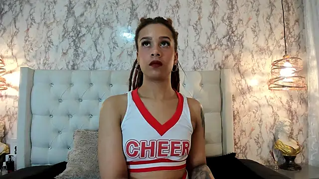 Nicolette russo online show from 10-25-25, 03:03