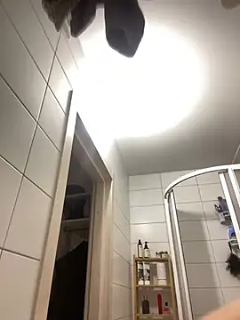 OdriOlsens online show from 12-13-24, 03:54