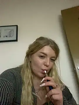 OdriOlsens online show from 12-26-24, 02:33