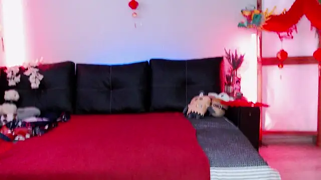 Snapshot of Wildorchid_ chatting on 02-02-25, 09:30 Wildorchid  online show from 02-02-25, 09:30