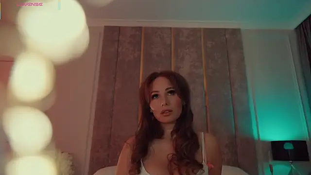 MilaDYstarlight online show from 09-26-25, 10:03