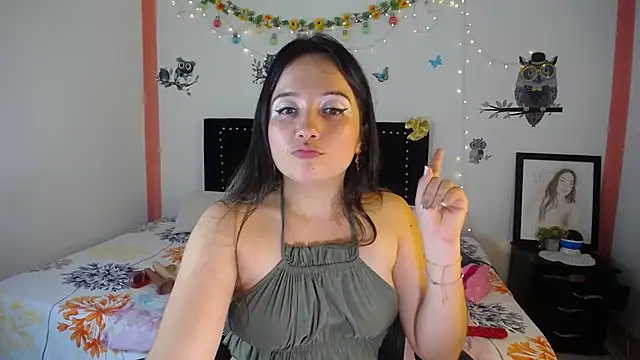 Snapshot of naughty_girl_4u chatting on 01-10-25, 07:54 naughty girl 4u online show from 01-10-25, 07:54