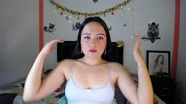 Snapshot of naughty_girl_4u chatting on 01-21-25, 04:58 naughty girl 4u online show from 01-21-25, 04:58