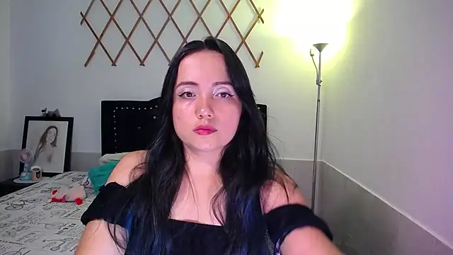 Snapshot of naughty_girl_4u chatting on 09-30-25, 08:36 naughty girl 4u online show from 09-30-25, 08:36