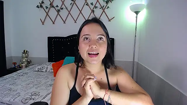 naughty girl 4u online show from 01-08-26, 09:06