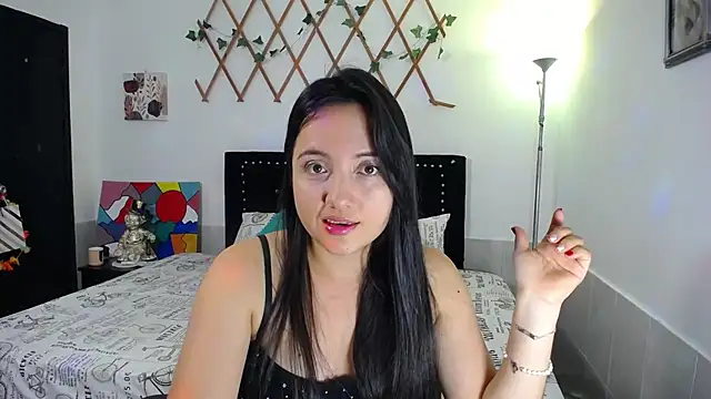 naughty girl 4u online show from 04-07-26, 07:58