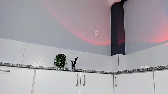 Alison Miller9 online show from 12-16-24, 02:57