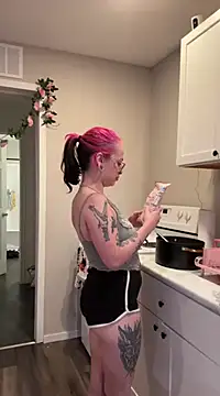 Snapshot of MissRomero chatting on 12-26-24, 02:01 MissRomero online show from 12-26-24, 02:01