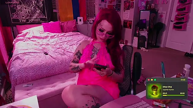 Snapshot of MissRomero chatting on 11-30-25, 01:42 MissRomero online show from 11-30-25, 01:42