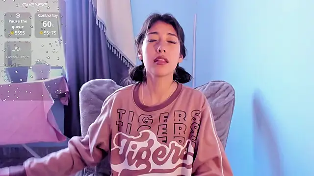 Scarlet wd18 online show from 02-28-25, 09:44