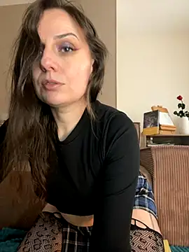 Snapshot of hades4ness chatting on 09-30-25, 12:54 hades4ness online show from 09-30-25, 12:54