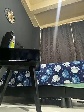 amareto queen online show from 04-17-26, 09:07