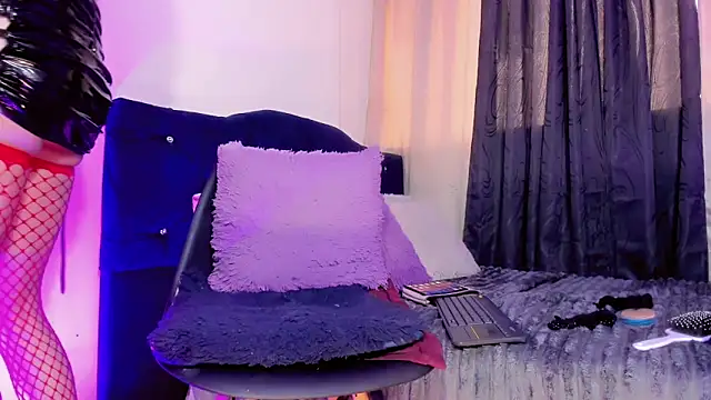 lesly xx online show from 03-10-26, 07:08