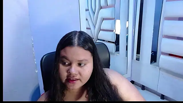 ValenTitis online show from 12-17-25, 09:10