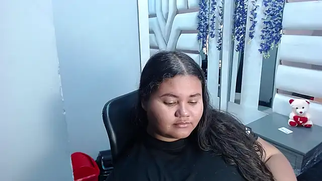 ValenTitis online show from 04-20-26, 09:16