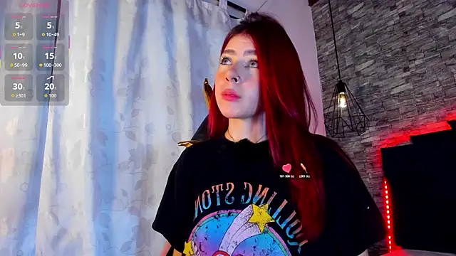 Snapshot of Jade20_ chatting on 05-25-26, 02:45 Jade20 online show from 05-25-26, 02:45