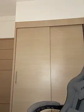 mi suk11 online show from 10-14-25, 06:42