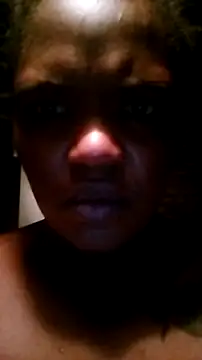 Snapshot of thickBBwXX chatting on 02-14-26, 03:25 thickBBwXX online show from 02-14-26, 03:25