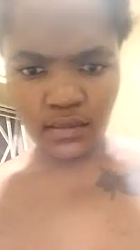 Snapshot of thickBBwXX chatting on 04-13-26, 04:45 thickBBwXX online show from 04-13-26, 04:45