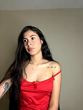 Snapshot of alia_bashar chatting on 10-07-25, 01:58 alia bashar online show from 10-07-25, 01:58