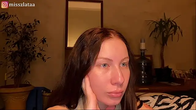 Snapshot of elfess chatting on 11-13-25, 07:24 elfess online show from 11-13-25, 07:24