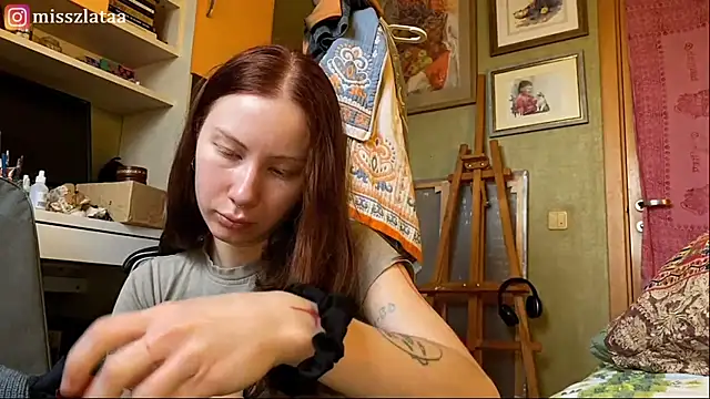 Snapshot of elfess chatting on 12-18-25, 07:58 elfess online show from 12-18-25, 07:58