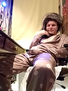 Snapshot of rexflexxx chatting on 11-17-25, 03:56 rexflexxx online show from 11-17-25, 03:56