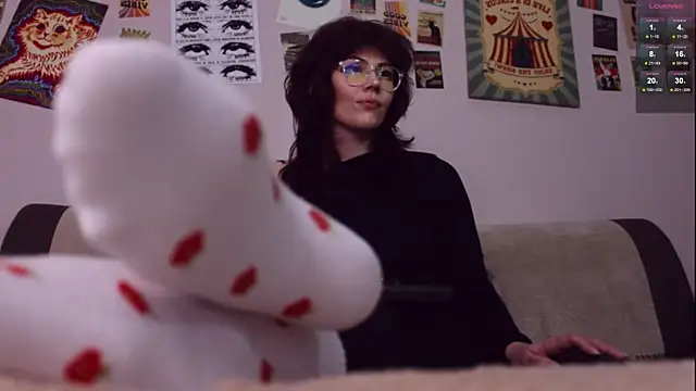 Snapshot of Luna_Blake chatting on 01-13-26, 01:49 Luna Blake online show from 01-13-26, 01:49