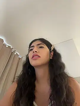 Gaby zahir  online show from 10-27-25, 11:25