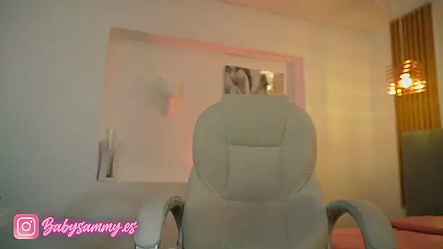 Snapshot of baby_sammyy chatting on 12-23-24, 10:01 baby sammyy online show from 12-23-24, 10:01