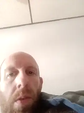 Snapshot of TaylorBlaze chatting on 02-08-26, 06:22 TaylorBlaze online show from 02-08-26, 06:22