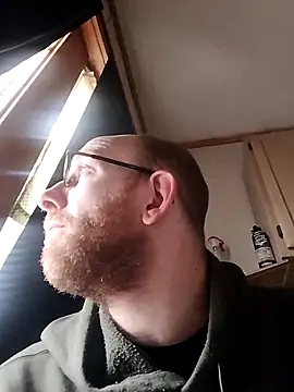 Snapshot of TaylorBlaze chatting on 02-17-26, 04:13 TaylorBlaze online show from 02-17-26, 04:13