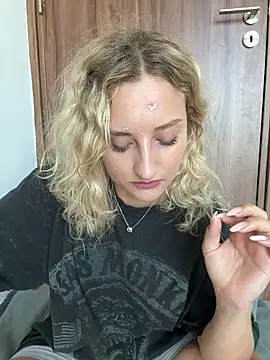 MileySummer online show from 09-17-25, 08:05