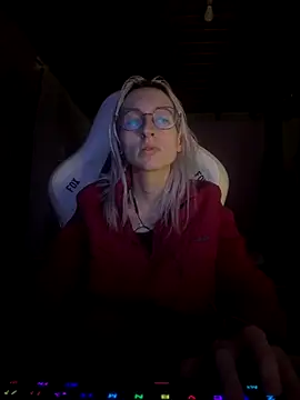 bunnydark00 online show from 09-25-25, 12:25