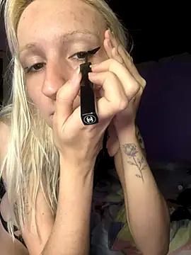 bunnydark00 online show from 11-13-25, 10:08