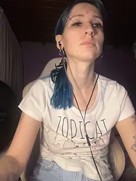 Snapshot of bunnydark00 chatting on 03-04-26, 05:24 bunnydark00 online show from 03-04-26, 05:24