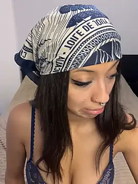 Snapshot of Exaltada_baby chatting on 03-14-25, 05:59 Exaltada baby online show from 03-14-25, 05:59