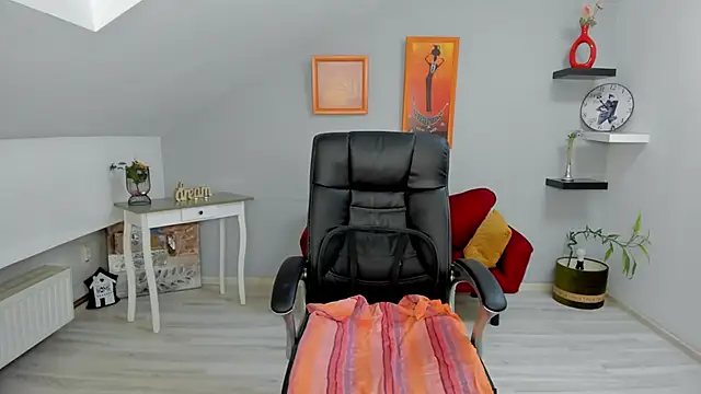 Snapshot of LollaGirl chatting on 01-20-25, 04:21 LollaGirl online show from 01-20-25, 04:21