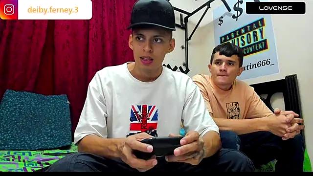 Snapshot of davidlatin66 chatting on 12-26-24, 01:29 davidlatin66 online show from 12-26-24, 01:29