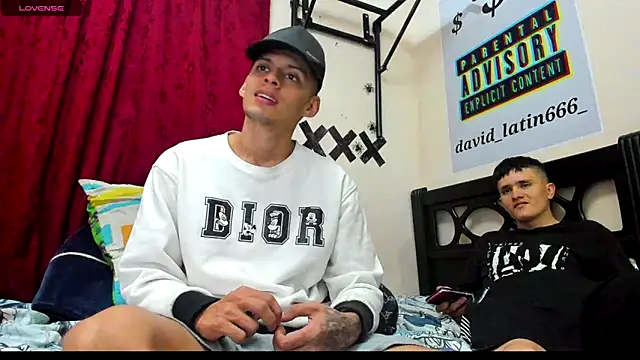 Snapshot of davidlatin66 chatting on 01-21-25, 12:04 davidlatin66 online show from 01-21-25, 12:04