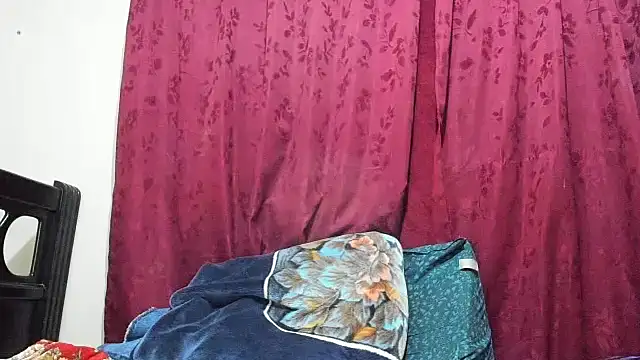 Snapshot of davidlatin66 chatting on 10-08-25, 12:08 davidlatin66 online show from 10-08-25, 12:08