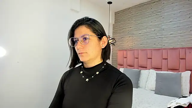 SarahDeyvis online show from 03-20-25, 03:04