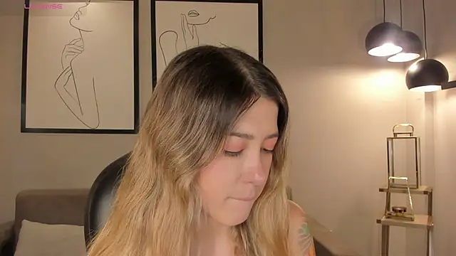 EveBensonX online show from 04-12-26, 06:02