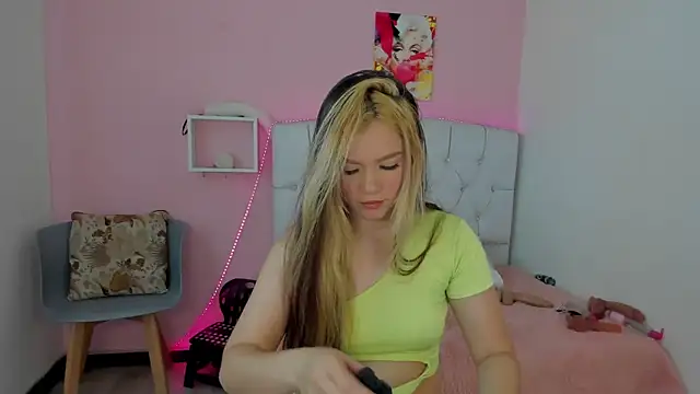 18candys online show from 05-22-26, 02:22